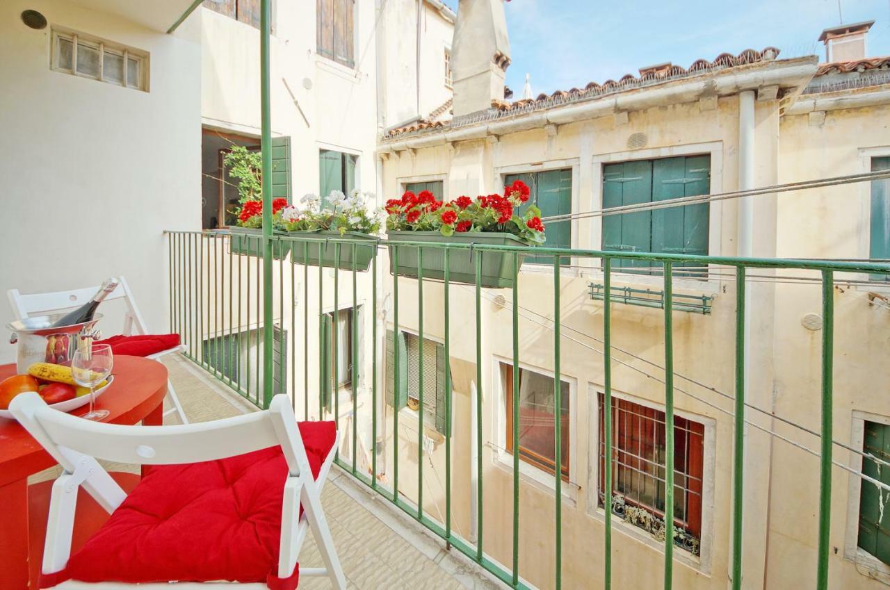 Calle Dei Fabbri Apartment Венеция Екстериор снимка